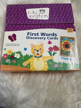First Words Discovery Cards - Purple & White